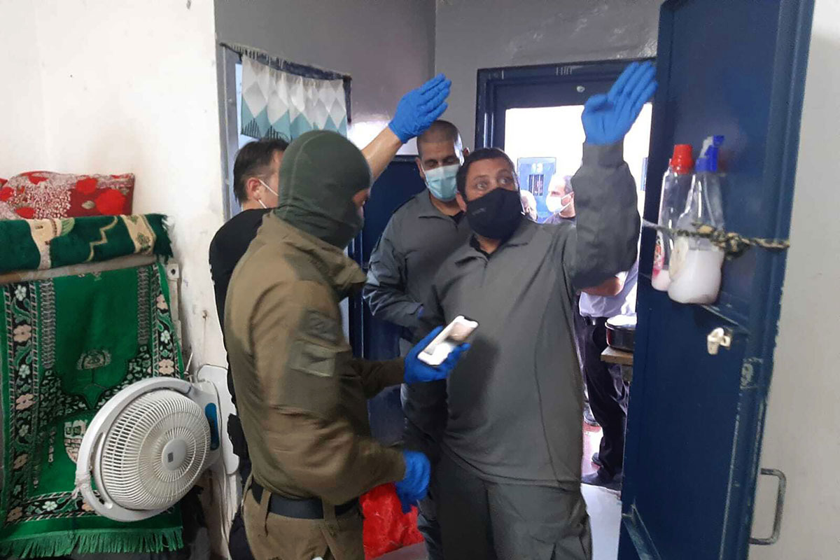 Israeli Forces Launch a Massive Manhunt as 6 Palestinians Escape Prison ...