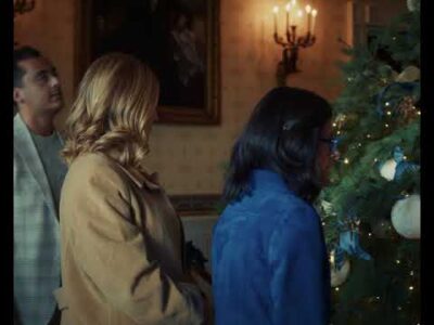 Step inside the White House this Christmas.🎄 1