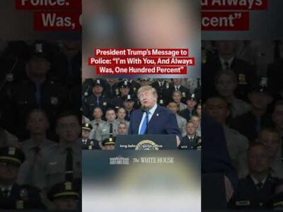 President Trump will always back the blue. 🇺🇸 1